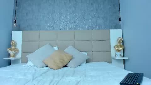 Snapshot of hecate1_ chatting on 17, 6, 2026 Keira Hecate online show from 17, 6, 2026