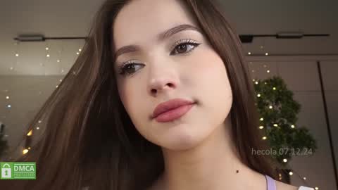 Snapshot of hecola chatting on 7, 12, 2024 Nika next stream  200pm GMT online show from 7, 12, 2024