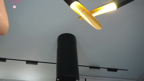 Snapshot of hecola chatting on 23, 10, 2025 Nika next stream  200pm GMT online show from 23, 10, 2025