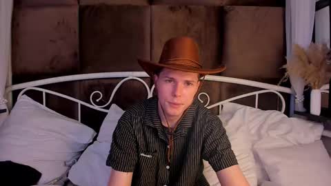 Snapshot of hector_spector chatting on 18, 10, 2025 Hector online show from 18, 10, 2025