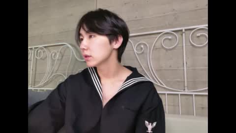 Snapshot of heejinwang chatting on 5, 10, 2025 HEEJIN online show from 5, 10, 2025