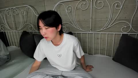 Snapshot of heejinwang chatting on 1, 11, 2025 HEEJIN online show from 1, 11, 2025