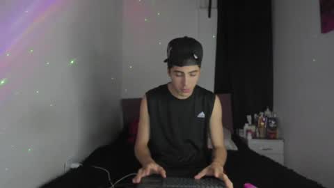 heellboy_ online show from 30, 4, 2026