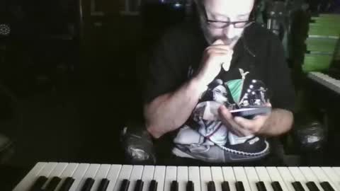 Snapshot of heguy46 chatting on 18, 5, 2026 heguy46 online show from 18, 5, 2026
