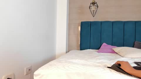 heidi_feuer online show from 18, 10, 2025