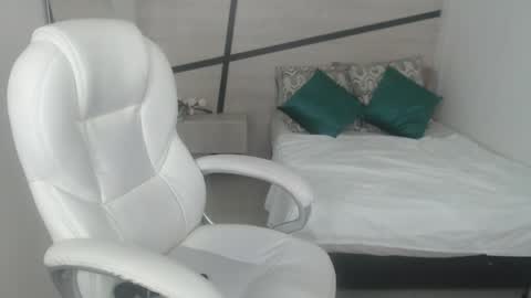 Heidy  online show from 22, 12, 2024