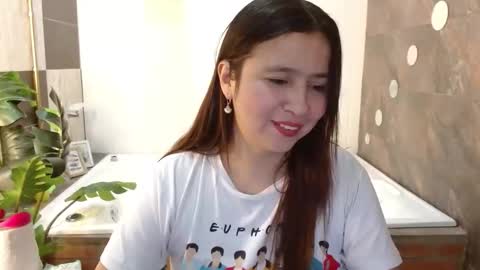 Snapshot of heidy_wells chatting on 15, 3, 2026 Heidy online show from 15, 3, 2026