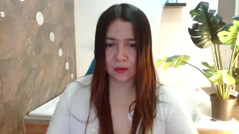 Snapshot of heidy_wells chatting on 16, 4, 2026 Heidy online show from 16, 4, 2026