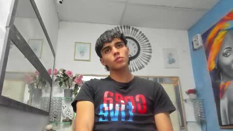 Snapshot of heiker_ chatting on 2, 3, 2025 heiker_ online show from 2, 3, 2025