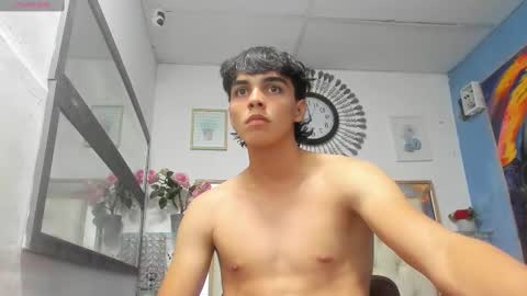 Snapshot of heiker_ chatting on 8, 3, 2025 heiker_ online show from 8, 3, 2025