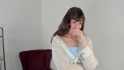 Snapshot of heily_benson chatting on 6, 1, 2026 Eva online show from 6, 1, 2026