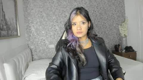 Snapshot of hela_strossner chatting on 16, 9, 2025 Hella online show from 16, 9, 2025