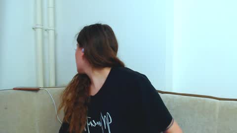 helen_adams_ online show from 14, 1, 2025