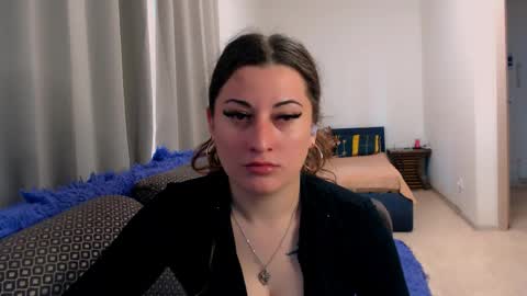 helen_adams_ online show from 23, 5, 2026