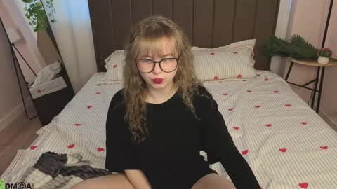 Helen Carson online show from 22, 4, 2026