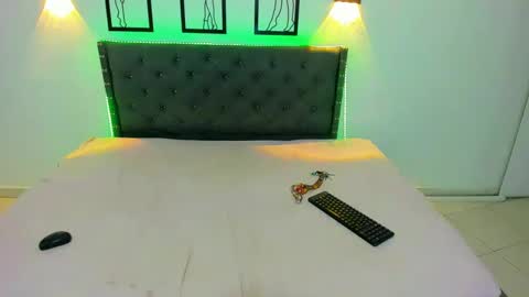 helen_curly online show from 19, 9, 2025