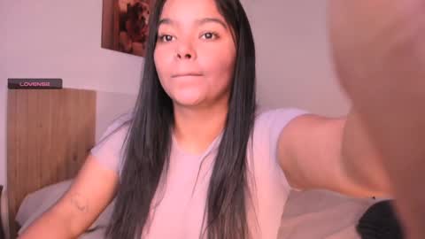 helen_miller online show from 12, 12, 2024