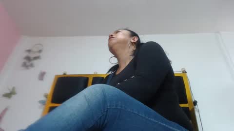 Snapshot of helenahotwet chatting on 10, 10, 2025 helenahotwet online show from 10, 10, 2025