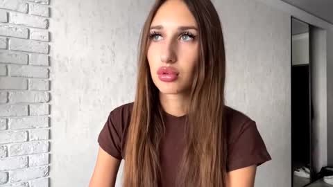 Snapshot of helenjoyne chatting on 19, 9, 2025 Chloe online show from 19, 9, 2025