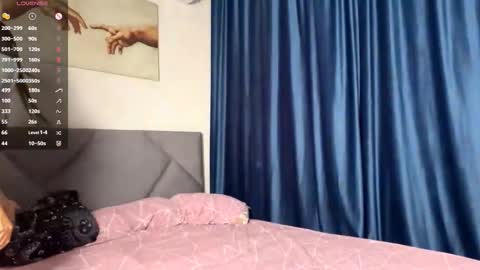 Snapshot of helenjoyne chatting on 5, 10, 2025 Chloe online show from 5, 10, 2025