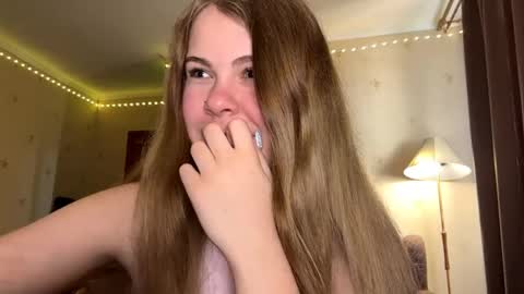 Chloe online show from 8, 5, 2026