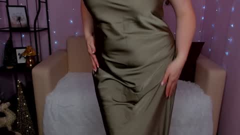Snapshot of helens_lov chatting on 21, 12, 2024 Helen online show from 21, 12, 2024