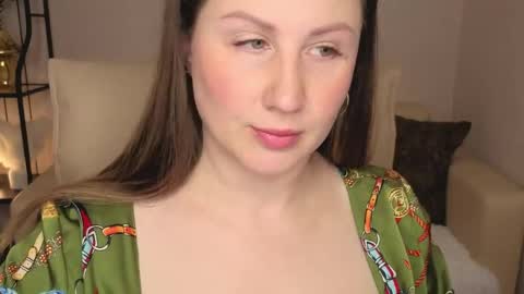 Snapshot of helens_lov chatting on 22, 5, 2026 Helen online show from 22, 5, 2026