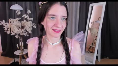 Helen online show from 18, 2, 2025