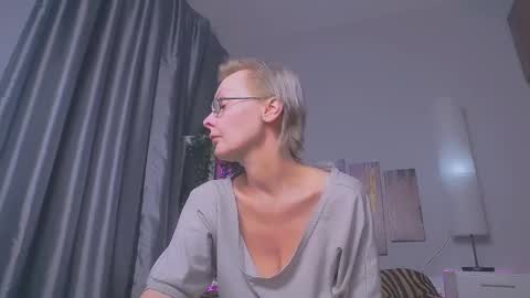 Helga online show from 4, 3, 2025