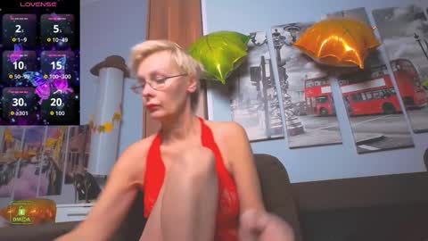 Snapshot of helgahimmele chatting on 29, 11, 2025 Helga online show from 29, 11, 2025