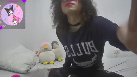 Helia Transfem and Amy online show from 14, 12, 2024