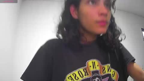 Helia Transfem and Amy online show from 22, 12, 2024