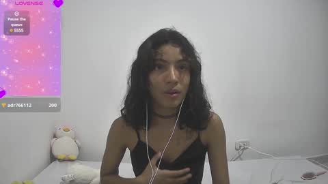 Helia Transfem and Amy online show from 1, 1, 2025