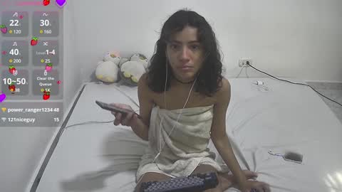 Helia Transfem and Amy online show from 6, 1, 2025
