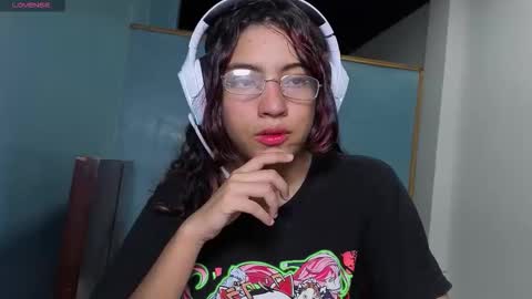 Helia Transfem and Amy online show from 7, 11, 2025