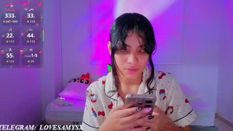 Helia Transfem and Amy online show from 29, 4, 2026