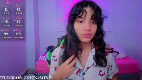 Helia Transfem and Amy online show from 7, 5, 2026