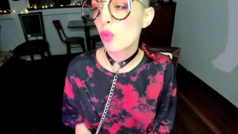 Heliconia online show from 19, 10, 2025