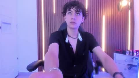 Snapshot of helios_obscuro chatting on 24, 9, 2025 helios_obscuro online show from 24, 9, 2025