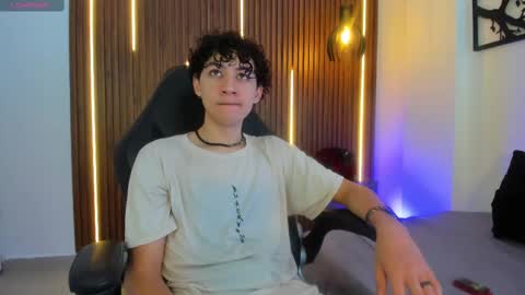 Snapshot of helios_obscuro chatting on 30, 9, 2025 helios_obscuro online show from 30, 9, 2025