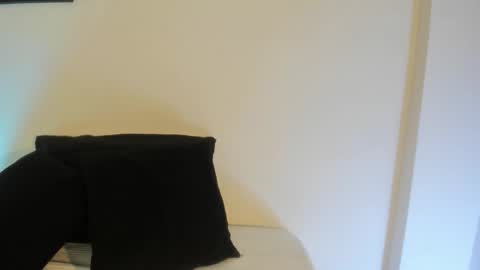 Snapshot of helios_obscuro chatting on 22, 10, 2025 helios_obscuro online show from 22, 10, 2025