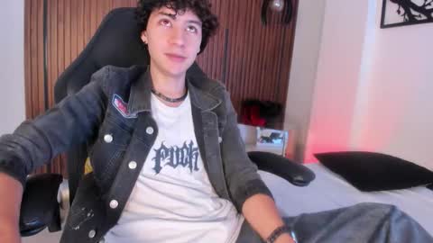 Snapshot of helios_obscuro chatting on 30, 10, 2025 helios_obscuro online show from 30, 10, 2025