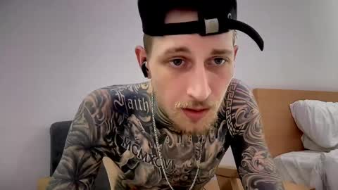 Snapshot of hellacozy chatting on 8, 4, 2026 hellacozy online show from 8, 4, 2026