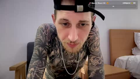 Snapshot of hellacozy chatting on 9, 4, 2026 hellacozy online show from 9, 4, 2026