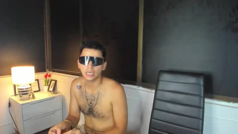 Snapshot of hellanddante_ chatting on 10, 1, 2026 H E L L AND D A N T E online show from 10, 1, 2026