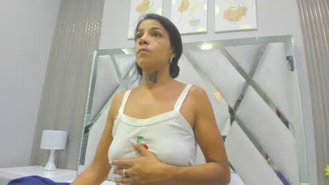 Snapshot of hellen__4master chatting on 14, 7, 2026 Hellen online show from 14, 7, 2026