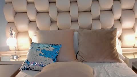 hellen_amazing online show from 25, 1, 2025
