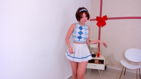 Snapshot of hellen_coy chatting on 24, 12, 2024 Julieta online show from 24, 12, 2024