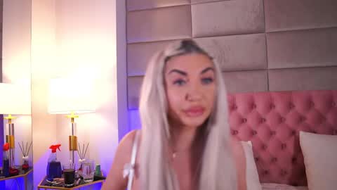 hellenroyy online show from 23, 3, 2026