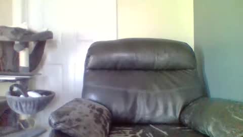 Snapshot of hellflow chatting on 12, 4, 2026 hellflow online show from 12, 4, 2026